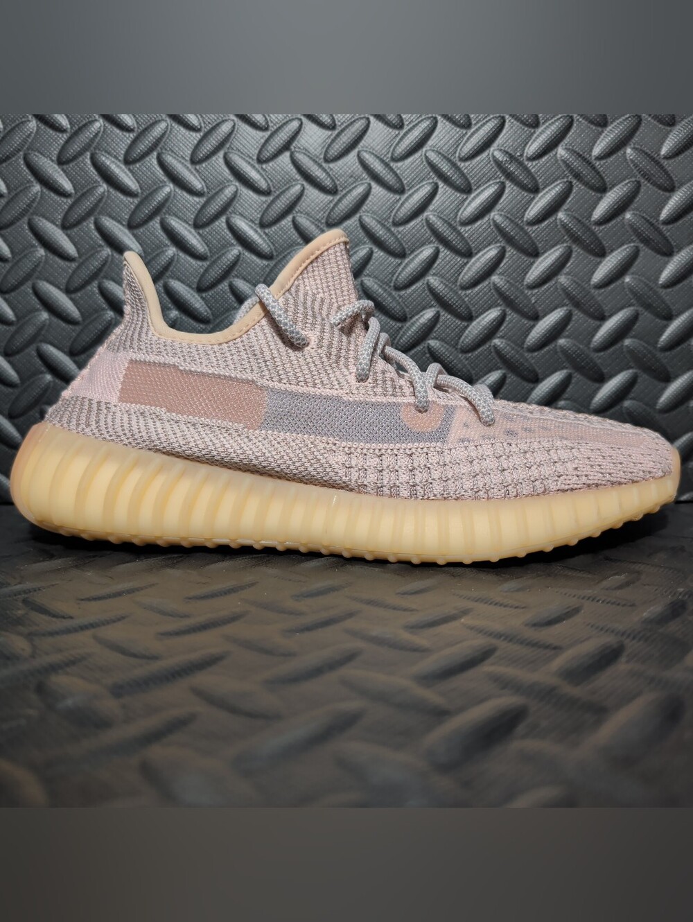 adidas Yeezy Boost 350 V2 "Synth Reflective" Men's size 11 FV5666